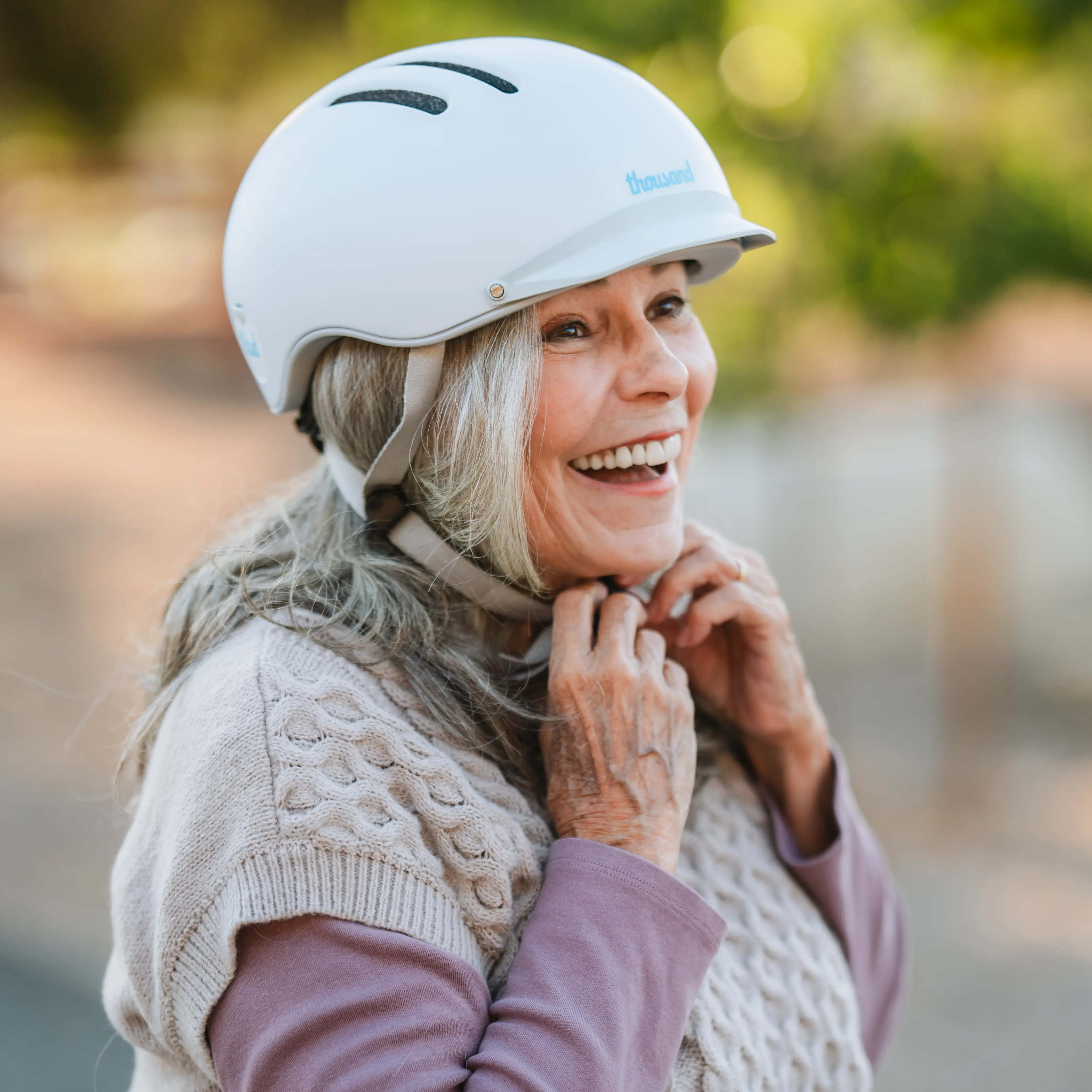 Thousand Chapter MIPS Helmet - Lectric White - Image 13