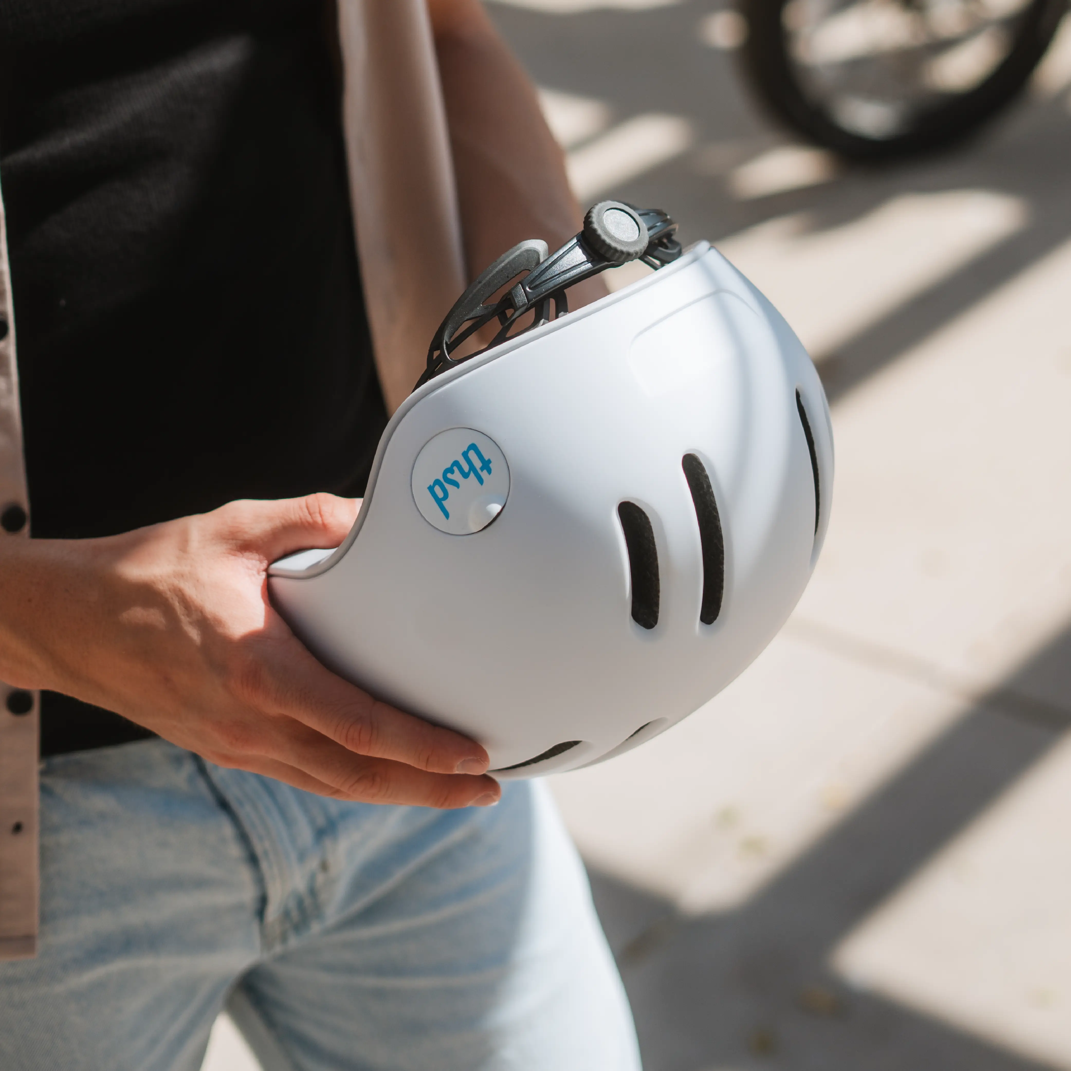 Thousand Chapter MIPS Helmet - Lectric White - Image 3