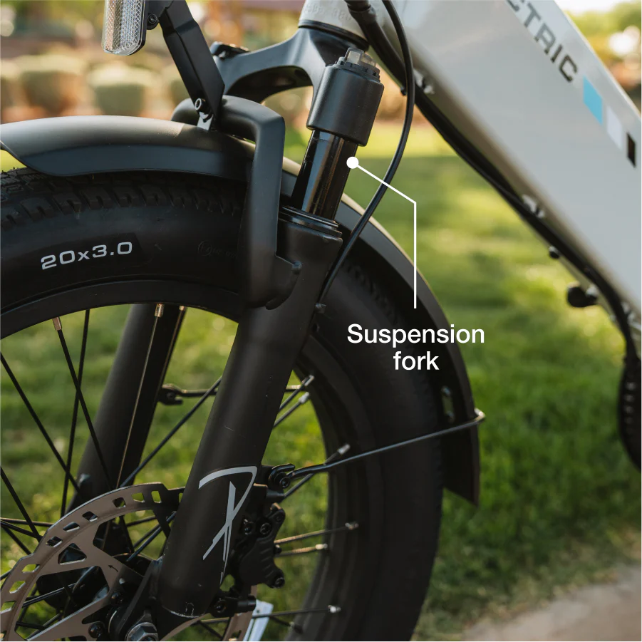 XP4 750 Step-Thru Stratus White eBike - Image 9