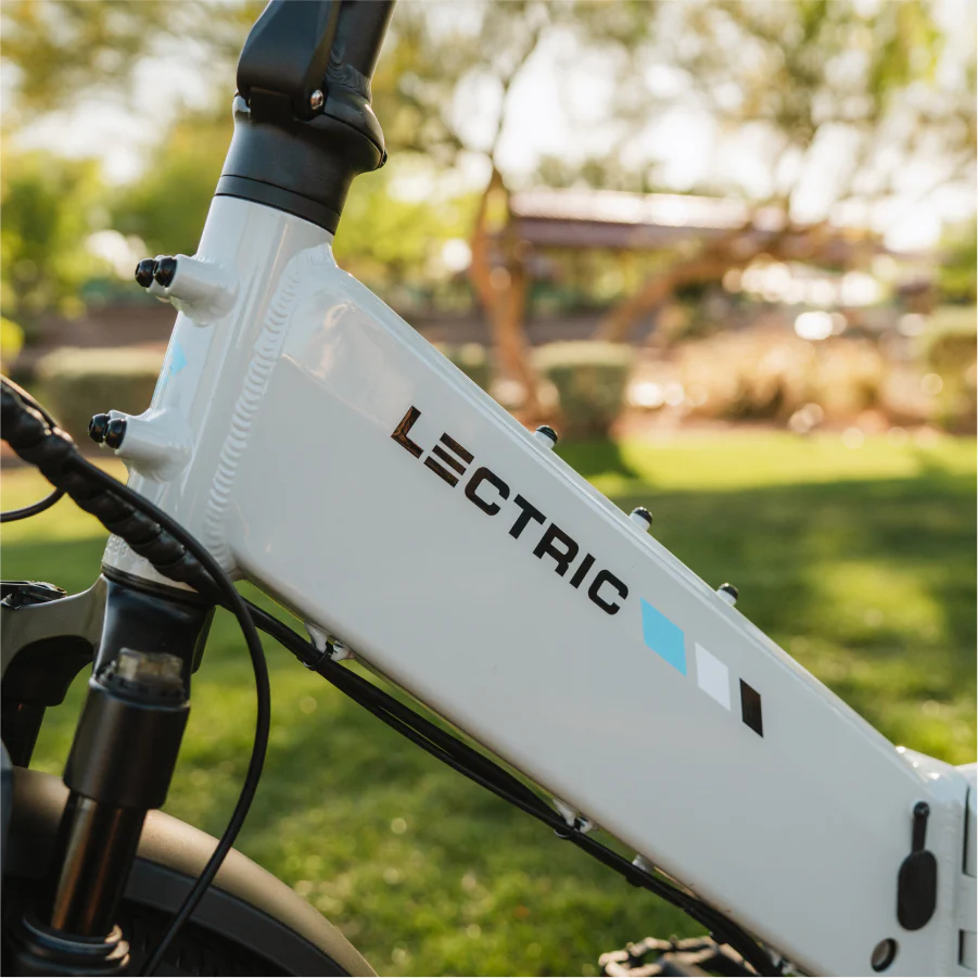 XP4 Step-Thru Stratus White eBike - Image 8
